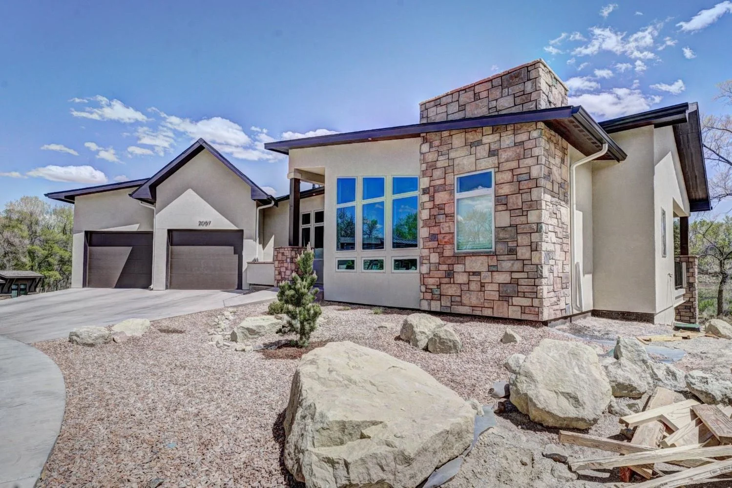 Sienna Creek Feature